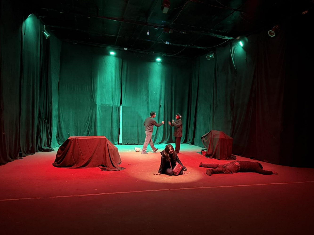 दुर्व्यसन विरुद्ध चेतनाको आवाज : नाटक “मृत्यु यस्तो हुनु हुँदैन” पोखरामा मंचन दुर्व्यसन विरुद्ध चेतनाको आवाज : नाटक “मृत्यु यस्तो हुनु हुँदैन” पोखरामा मंचन