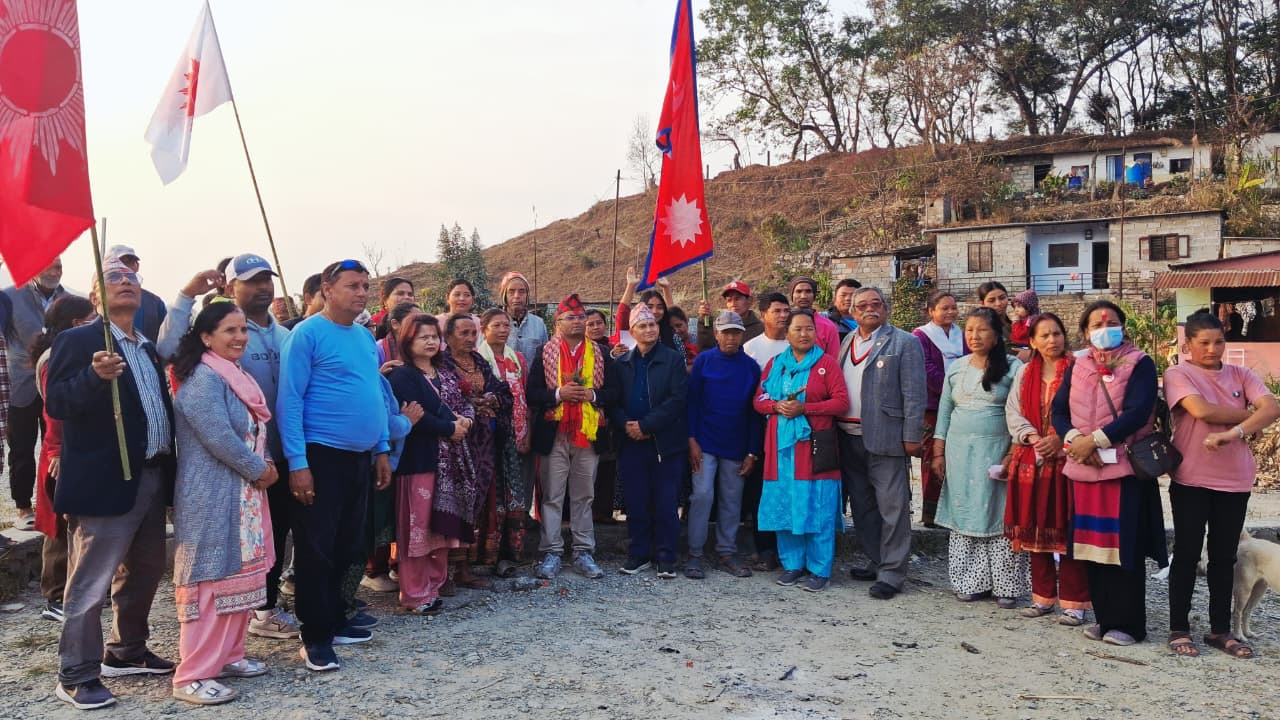 ‘भूमिहिनको समस्या पहिचान गरेको एमालेले अव पूर्ण रुपमा व्यवस्थित समाधान गर्छ’-कास्की–२ का एमाले उम्मेदवार आचार्य ‘भूमिहिनको समस्या पहिचान गरेको एमालेले अव पूर्ण रुपमा व्यवस्थित समाधान गर्छ’-कास्की–२ का एमाले उम्मेदवार आचार्य