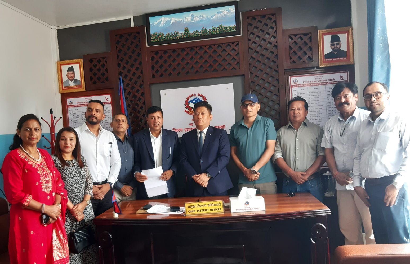 होटल संघ पोखराद्वारा राहत कोषमा २९ लाख बढी सहयोग